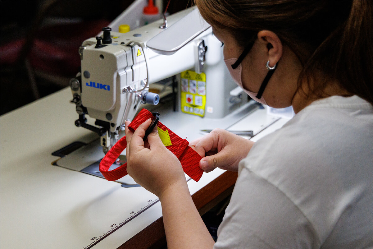 縫製作業の様子